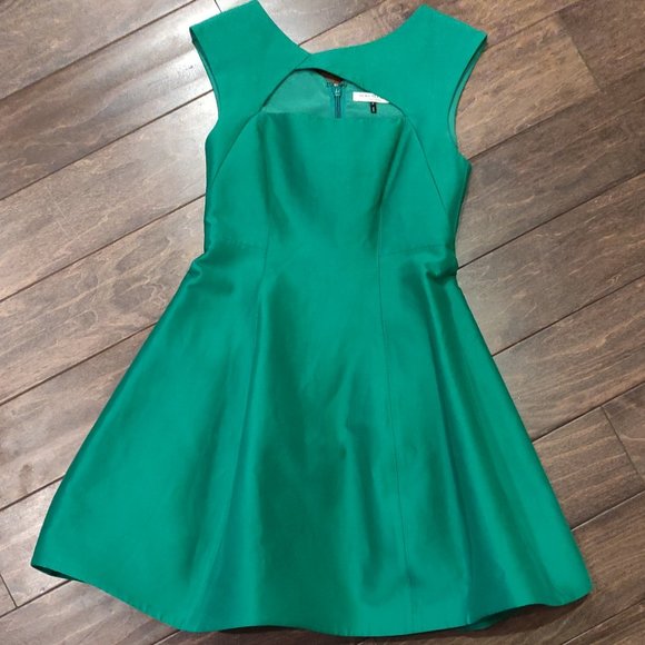 Halston Heritage Dresses & Skirts - Halston Heritage Green Silk Blend Fit and Flare Cocktail Dress SIZE 2